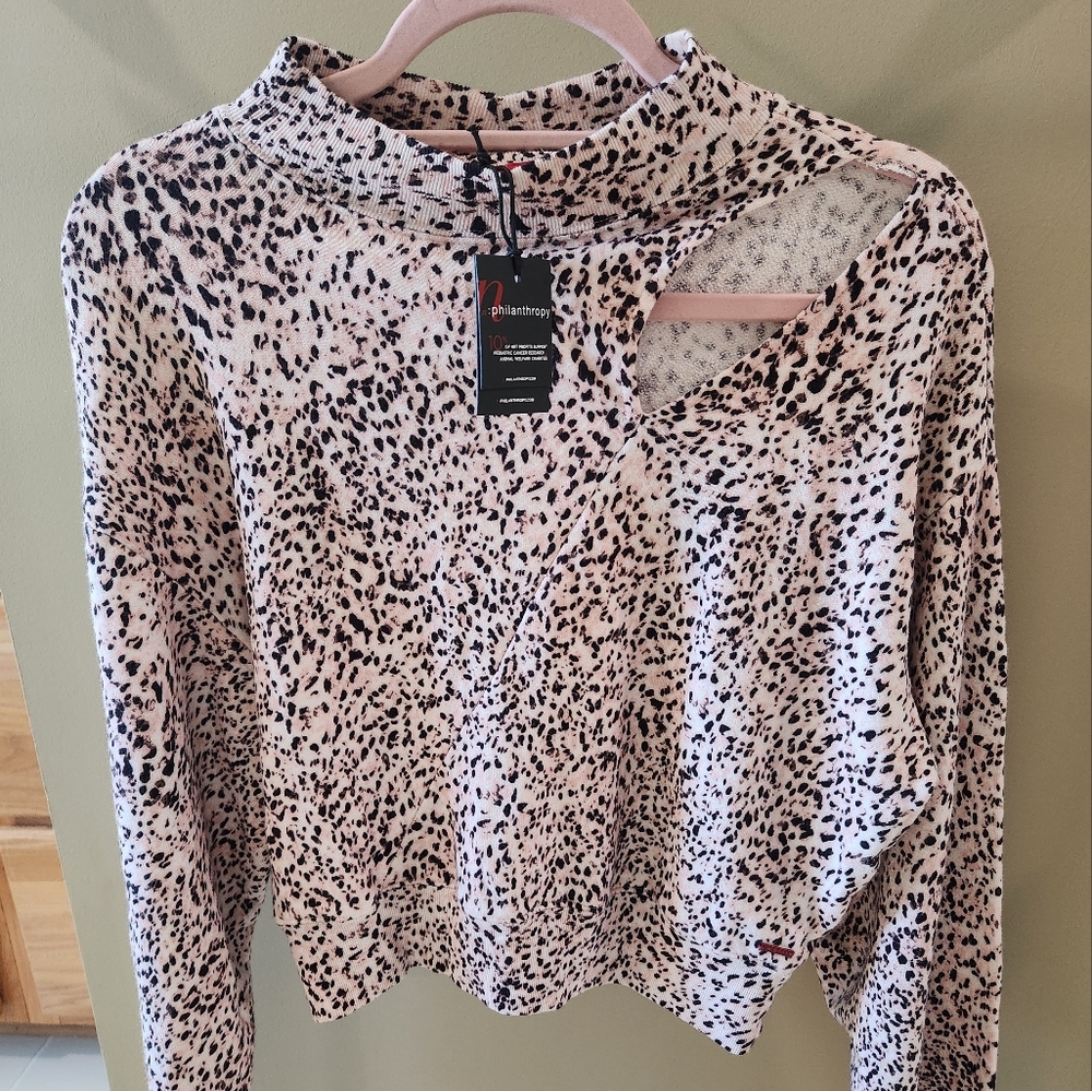 NPhilanthropy Pink Leopard Print Top Size Medium
